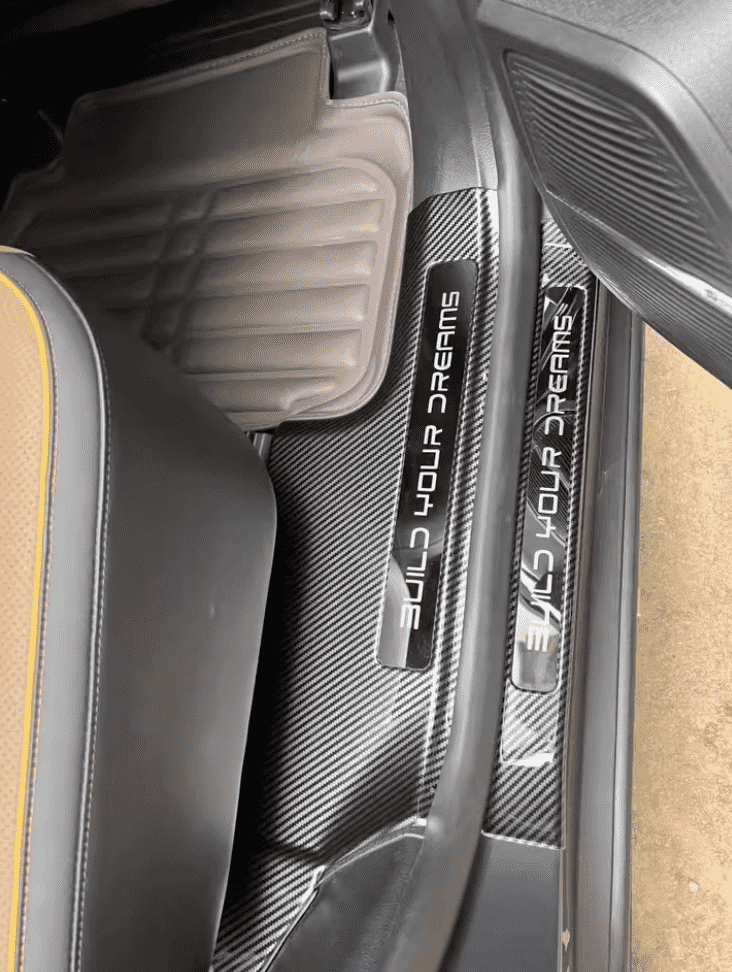 Xevaban.com ở 214 Giải Phóng là đơn vị chuyên cung cấp phụ kiện oto, đồ chơi oto, đồ chơi byd sealion 8, phụ kiện byd sealion 8, xevaban, 214 giải phóng, ốp bậc chân sealion 8, nẹp bậc chân sealion 8, nẹp cốp sealion 8.